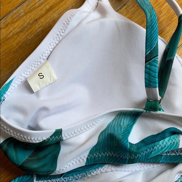 Cupshe Bikini Set - Picture 3 of 4